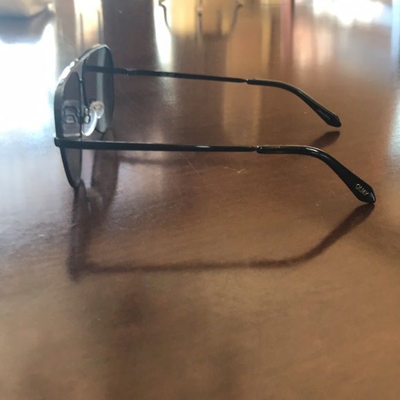 Quay sunglasses - Picture 2 of 3